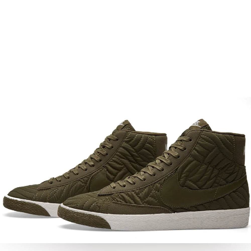 Nike Special Edition Sneakers - image 5